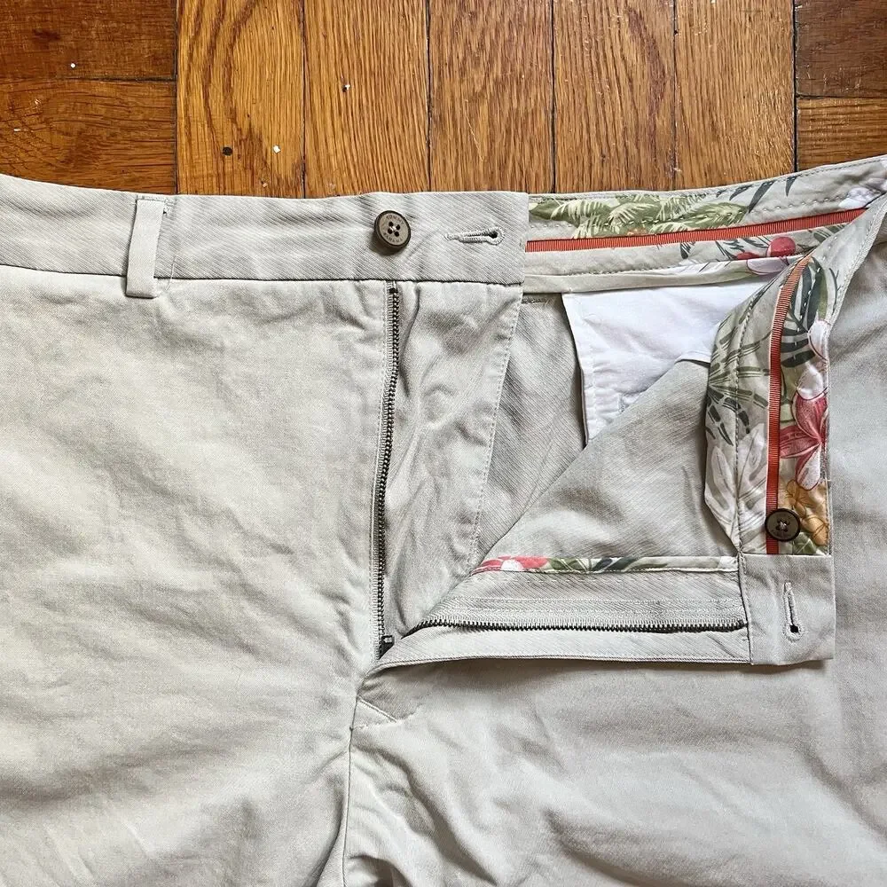 Tommy Bahama Shorts Mens 40 Khaki Tan Silk Blend Casual Golf Vacation Preppy - Picture 3 of 12